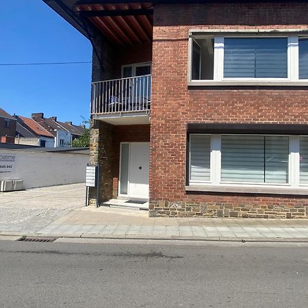 1-D011 Superbe Appartement Spacieux Tres Calme Charleroi Extérieur photo