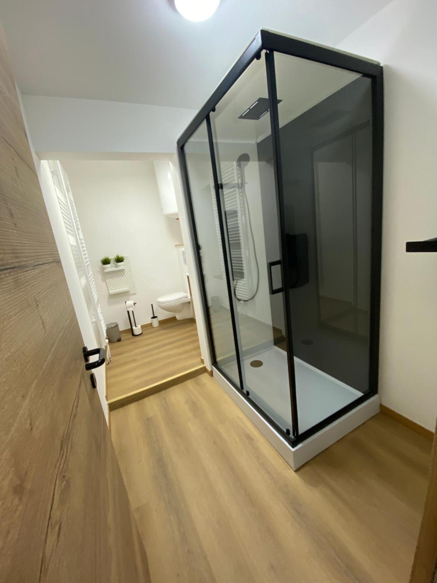 1-D011 Superbe Appartement Spacieux Tres Calme Charleroi Extérieur photo